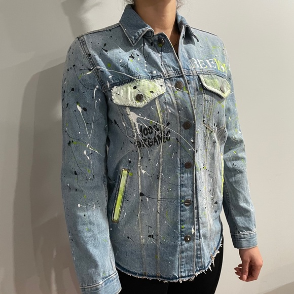 Original HAND PAINTED denim shirt jacket - Picture 4 of 13